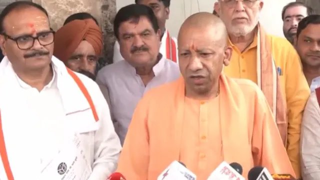 'सपा का आचरण सदन की गरिमा के खिलाफ', विधानसभा में हंगामे पर CM योगी ने विपक्ष को घेरा