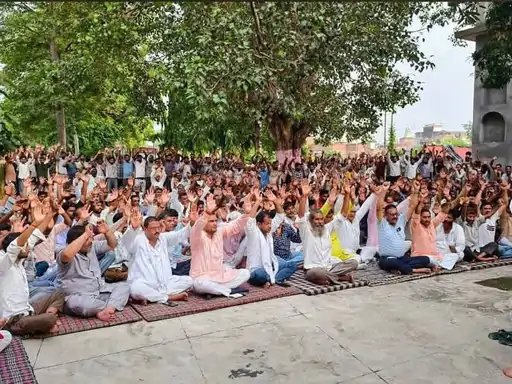 मुजफ्फरनगर में अवैध निर्माण के खिलाफ कार्रवाई शुरू, यशवीर महाराज ने उठाई थी आवाज