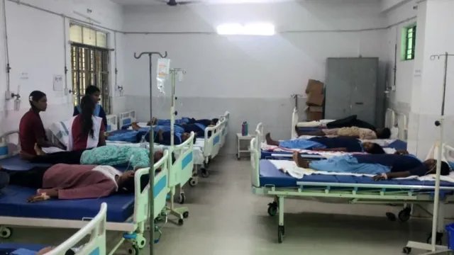 जमुई के कस्तूरबा विद्यालय में प्रार्थना के दौरान 9 छात्राओं की तबीयत बिगड़ी, अस्पताल में भर्ती
