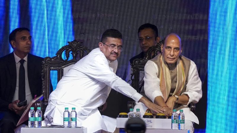 बंगाल से जहाज निर्माण को बड़ा बूस्ट, राजनाथ सिंह ने रखी पांच परियोजनाओं की नींव