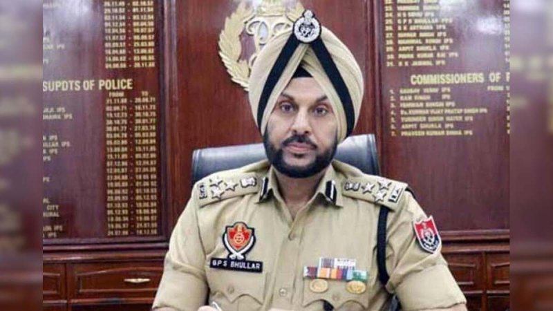 पंजाब में बड़ा प्रशासनिक फेरबदल, अमृतसर CP पद से गुरप्रीत सिंह भुल्लर की छुट्टी