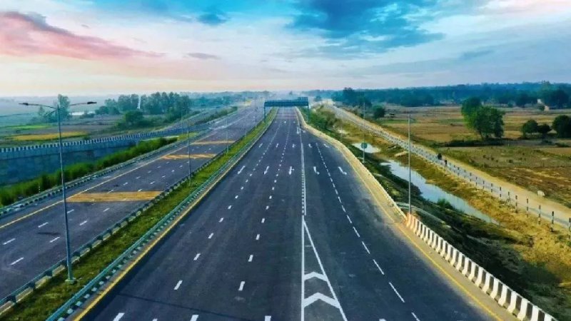 समृद्धि एक्सप्रेसवे पर गैस रिसाव से हड़कंप, 24 KM लंबा हिस्सा बंद