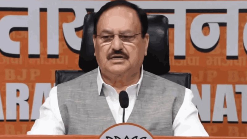 राहुल गांधी के धरने पर जेपी नड्डा का हमला, बोले- 'यह कैमरा केंद्रित राजनीति'