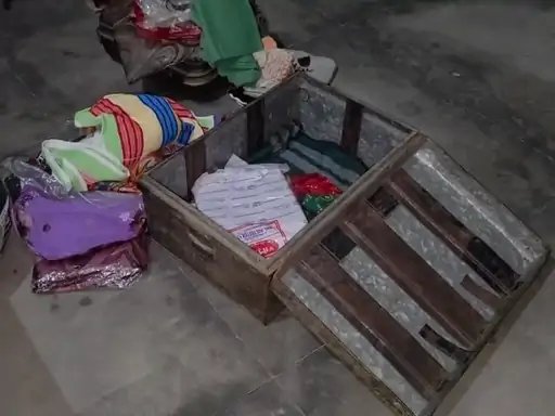 मुजफ्फरनगर: मकान में घुसे चोर, संदूक का कुंडा तोड़कर 15.5 लाख रुपये की नकदी उड़ाई