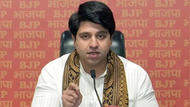 BJP नेता शहजाद पूनावाला ने दोबारा सौंपा इस्तीफा, बोले- इस बार स्वीकार करें