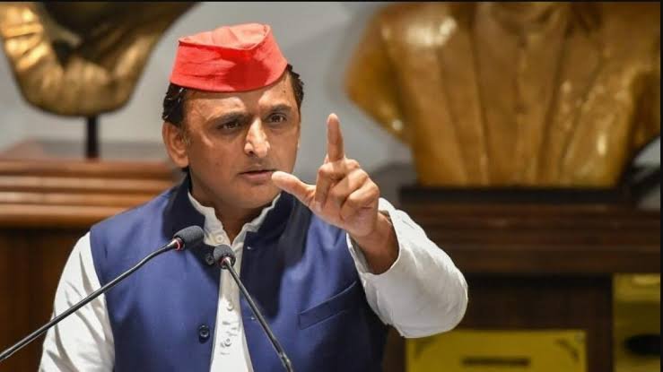 अखिलेश यादव का बड़ा ऐलान, सपा सरकार बनी तो 16 अगस्त को होगी सरकारी छुट्टी