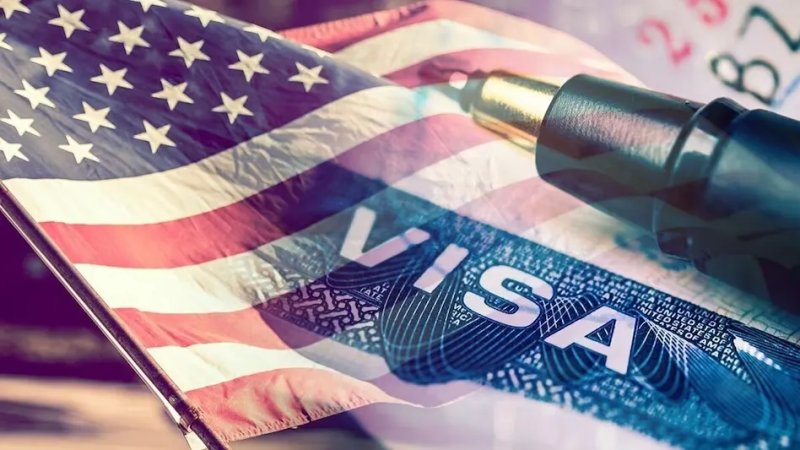 H-1B और L-1 वीजा रिन्यूअल होगा महंगा? ट्रंप प्रशासन का नया प्रस्ताव, भारतीयों पर पड़ सकता है सबसे ज्यादा असर
