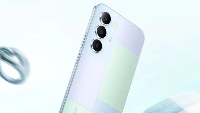 Realme P4 Lite 5G पर डिस्काउंट, 7000mAh बैटरी वाले फोन की कीमत हुई कम