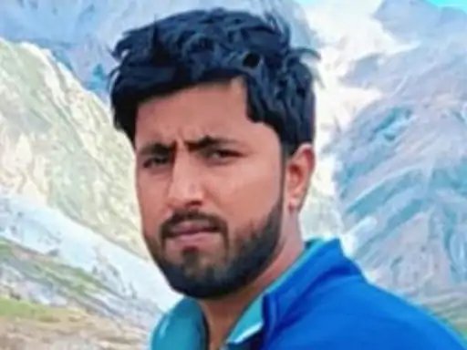 मुजफ्फरनगर में हाईमास्ट का खंभा HT लाइन से टकराया, करंट लगने से हेल्पर की मौत