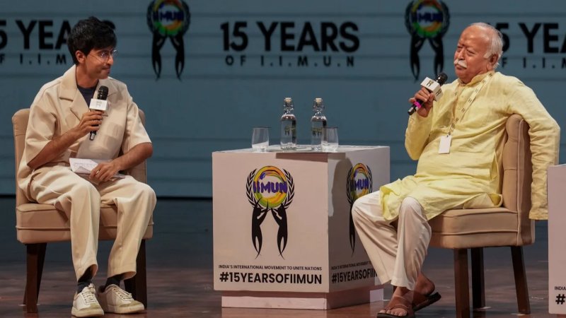 'आंदोलन करने वाले युवा राष्ट्रविरोधी नहीं', मोहन भागवत बोले- लोकतंत्र में विरोध का अपना महत्व