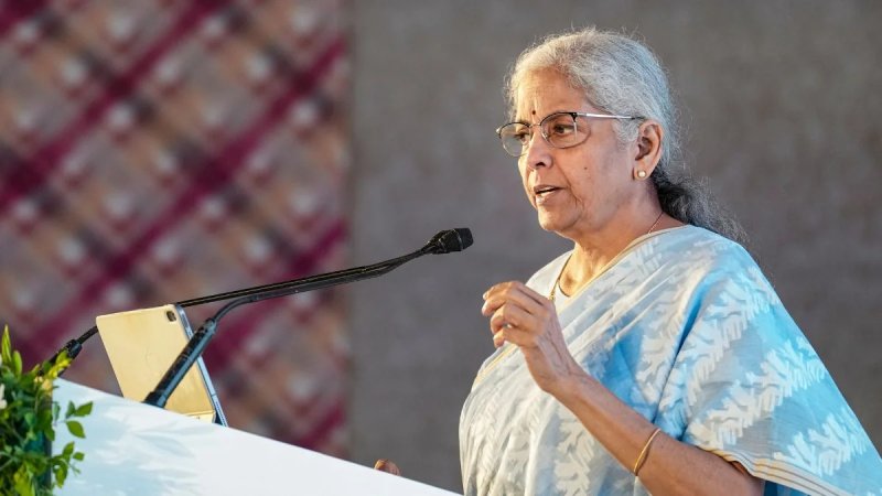 वैश्विक संकटों के बीच मजबूत रही भारतीय अर्थव्यवस्था, वित्त मंत्री ने बताई वजह