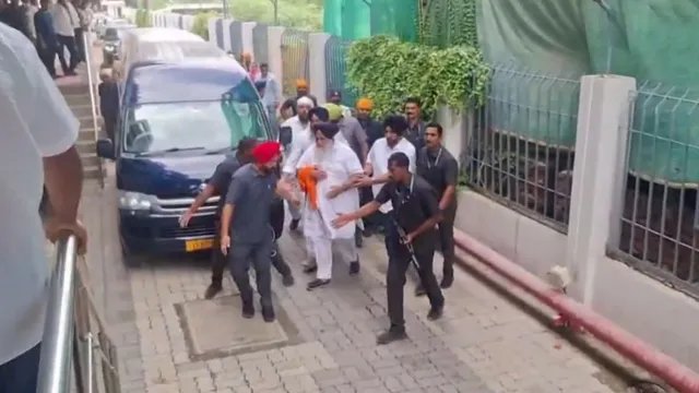 सुखबीर सिंह बादल पर हमले के बाद PM मोदी ने हरसिमरत कौर से की बात, स्वास्थ्य की ली जानकारी