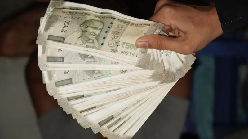 बंगाल में सरकारी कर्मचारियों की बढ़ेगी सैलरी, 7वें वेतन आयोग में शामिल किए गए कई नए नियम