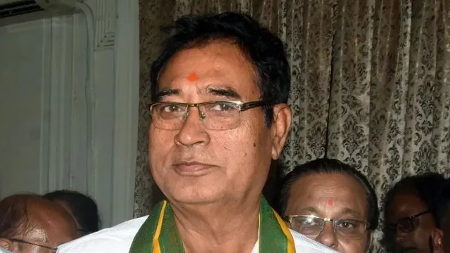 'बंग विभूषण' अवॉर्ड छिनने के बाद अनंत महाराज ने मांगी माफी, नेताजी पर बयान को लेकर जताया खेद