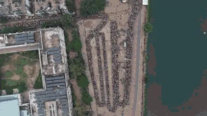 उज्जैन के नागचंद्रेश्वर मंदिर में भगदड़ जैसे हालात, कई श्रद्धालु घायल; 13 की तबीयत बिगड़ी