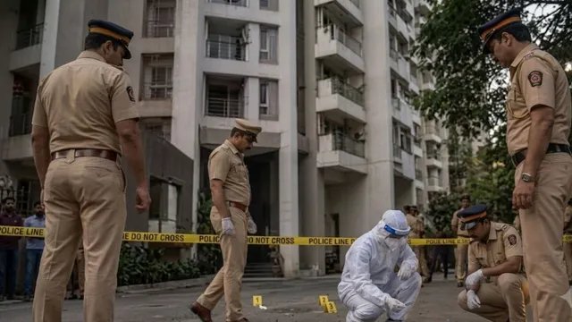मुंबई में 13वीं मंजिल से कूदकर लॉ ग्रेजुएट ने दी जान, दो युवतियों पर केस