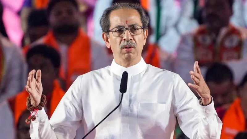 ‘युवाओं से मिलने का समय नहीं, गद्दारों से मिलने का है’, PM मोदी पर उद्धव ठाकरे का हमला