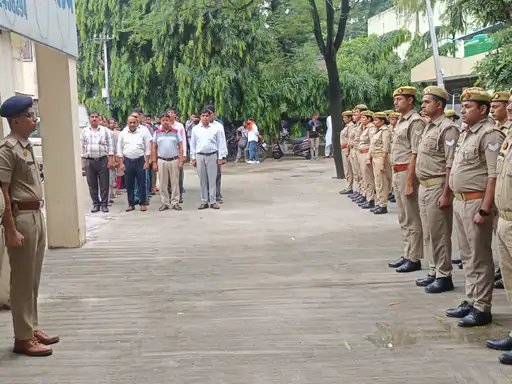 विभाजन विभीषिका स्मृति दिवस: मुजफ्फरनगर पुलिस ने दो मिनट का मौन रखकर दी श्रद्धांजलि