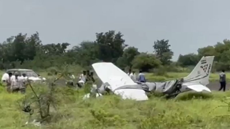 बारामती एयरपोर्ट पर प्रशिक्षण विमान हादसे का शिकार, रनवे से फिसला