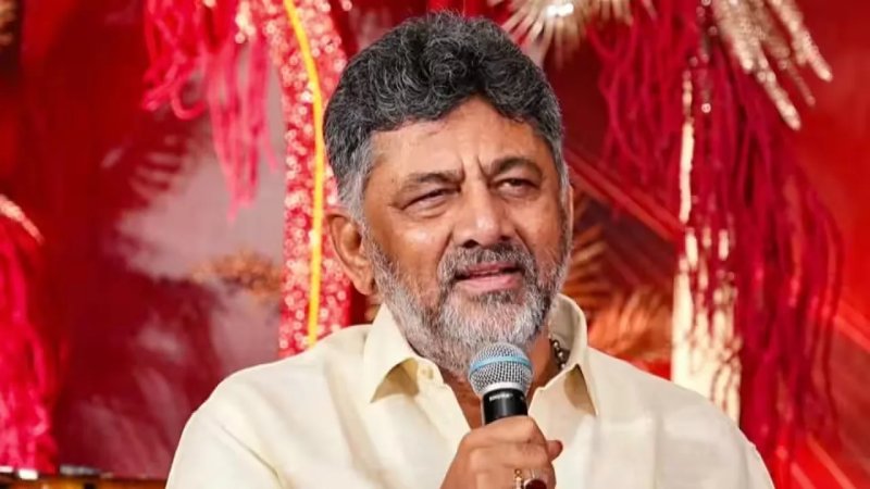 ‘वंदे मातरम’ के सिर्फ 2 पद गाएगी कर्नाटक सरकार, CM डीके शिवकुमार बोले- पार्टी के फैसले पर कायम