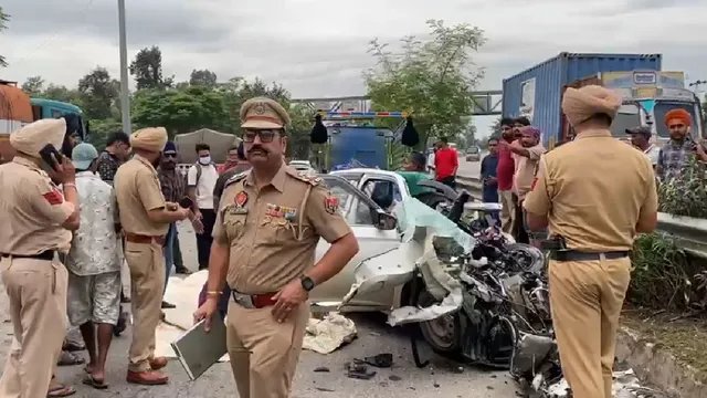 जालंधर: खड़े ट्रक से भिड़ी स्विफ्ट कार; तीन युवकों की मौत