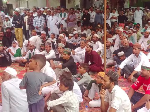 मुजफ्फरनगर: जौली गांव में निकला जुलूस-ए-मोहम्मदी, सुरक्षा में तैनात रहा भारी पुलिस बल