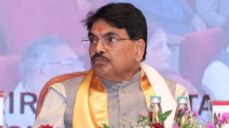 BCI चेयरमैन मनन कुमार मिश्रा की कुर्सी पर संकट? सुप्रीम कोर्ट में याचिका, कार्यकाल पर उठे सवाल