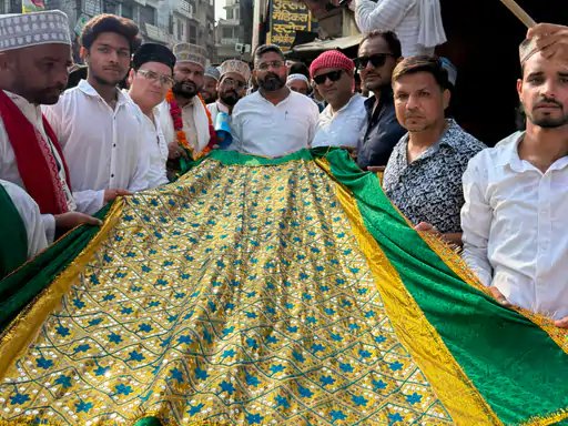 मुजफ्फरनगर से कलियर शरीफ के लिए रवाना हुई अखिलेश यादव की मुबारक चादर