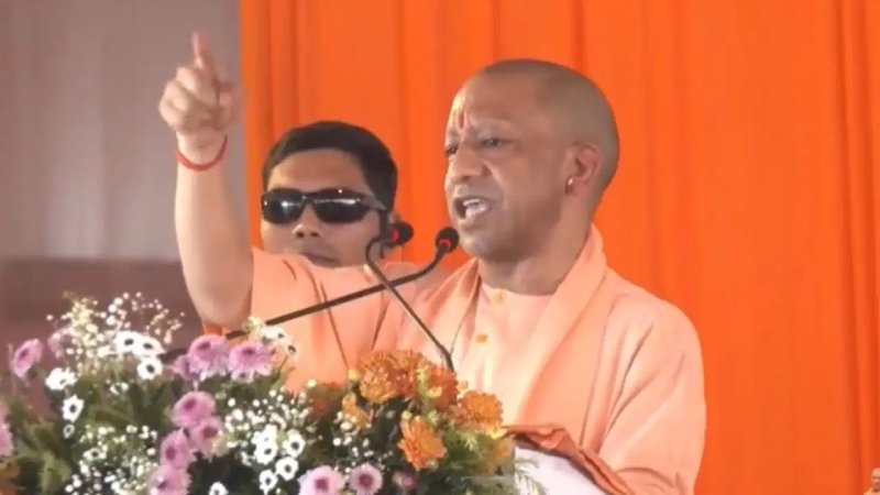 JPNIC विवाद पर CM योगी का वार, ‘जनता के पैसे की लूट का जवाब दे सपा’