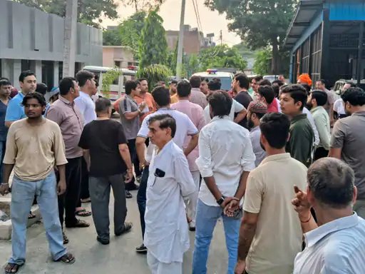 मुजफ्फरनगर में हरियाणा पुलिस की बड़ी कार्रवाई, लूट के 3 किलो सोने की तलाश में 6 ज्वेलरी दुकानों पर दबिश