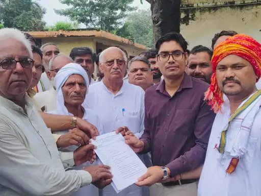 मुजफ्फरनगर: पन्ना धाय की जातीय पहचान को लेकर विवाद, गुर्जर महासभा ने कलेक्ट्रेट में किया प्रदर्शन