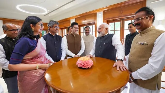 NDA सांसदों के साथ पीएम मोदी की बैठक, बोले- गुस्से में बोलने या चिल्लाने की जरूरत नहीं