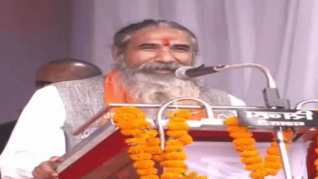 भाजपा सांसद भोजराज नाग का दावा- नींबू काटा और रुक गई बारिश, मंच पर हंसे सीएम साय
