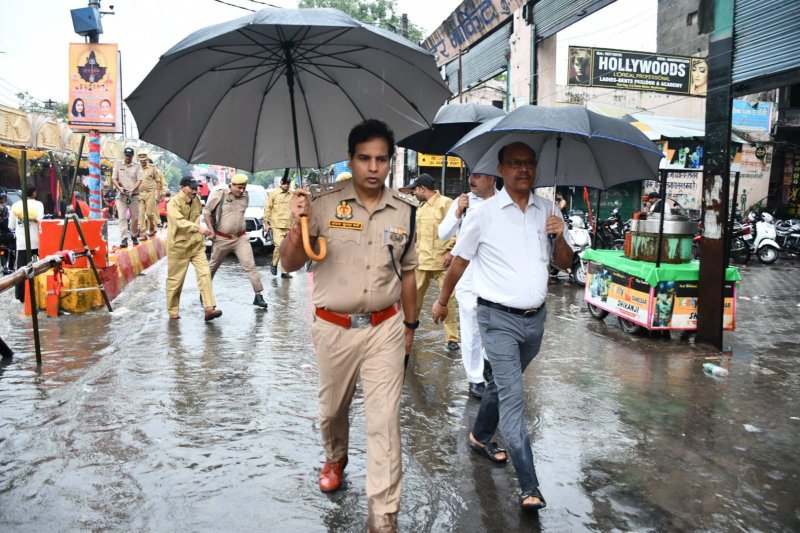 मुजफ्फरनगर में तेज बारिश से कांवड़ मार्ग जलमग्न, DM-SSP ने संभाला मोर्चा