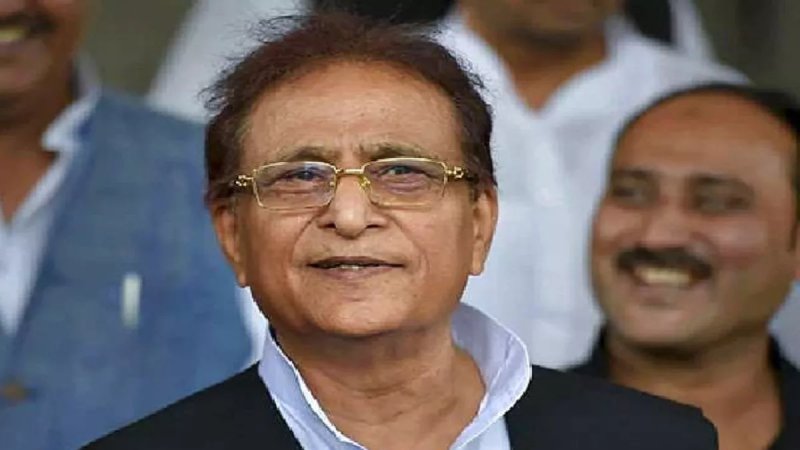 आजम खां की मुश्किलें बढ़ीं, हज समिति की जमीन बिक्री मामले में FIR