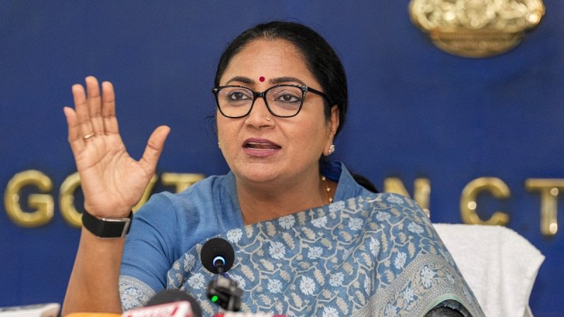 दिल्ली सरकार का बड़ा फैसला, 400 यूनिट तक बिजली खपत वाले घरों में मुफ्त लगेगा 3KW सोलर प्लांट