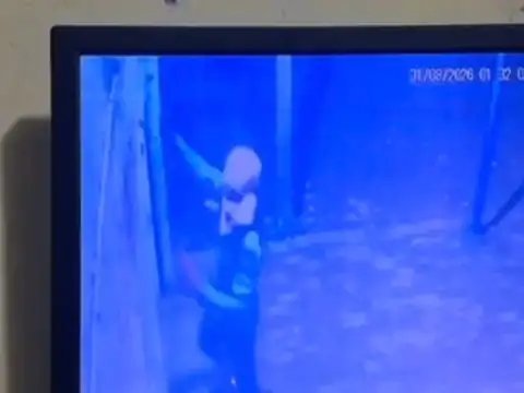 मुजफ्फरनगर में शराब की दुकान में चोरी, CCTV में कैद हुई चोरों की करतूत