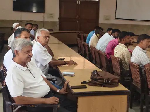 मुजफ्फरनगर: कोल्हू और खांडसारी इकाई संचालकों की बैठक, प्रदूषण नियंत्रण को लेकर दिए जरूरी निर्देश