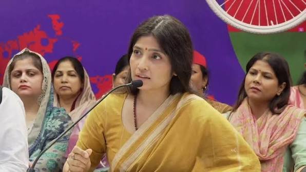 16 वर्षीय छात्रा से बस में सामूहिक दुष्कर्म, डिंपल यादव ने संसद में मुद्दा उठाने का किया एलान