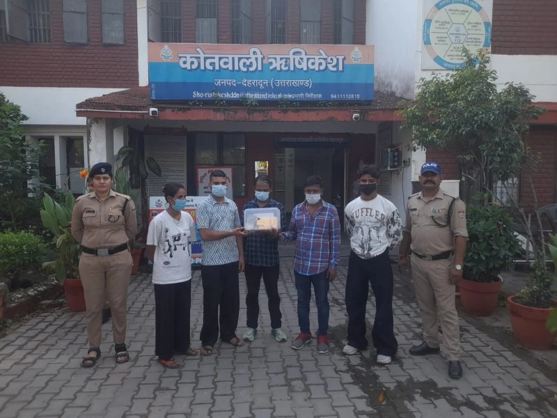 एम्स किच्छा में नौकरी के नाम पर फर्जीवाड़ा, भाई-बहन समेत पांच गिरफ्तार