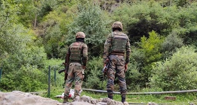 डोडा में मारे गए जैश आतंकी का शव बरामद, एम4 राइफल भी मिली