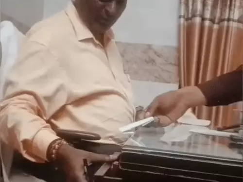 शाहपुर BDO से जुड़े वायरल वीडियो पर प्रशासन सख्त, दो सदस्यीय जांच समिति गठित