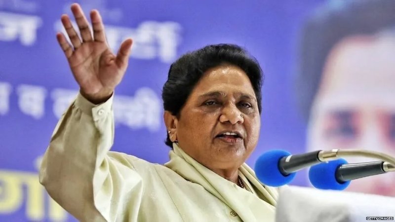 मायावती की भतीजी दीपिका आनंद को मिलेगी बड़ी जिम्मेदारी, बसपा के मिशन को बढ़ाएंगी आगे