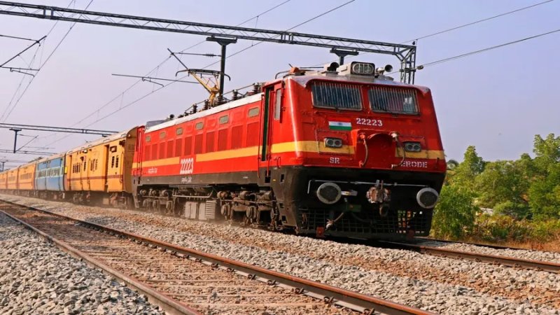 दिवाली-छठ पर घर जाने वालों के लिए रेलवे की 6 स्पेशल ट्रेनें, जानें पूरा शेड्यूल