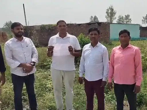 ईंट-भट्ठे पर नौकरी का झांसा देकर 3.23 लाख की ठगी, रकम मांगने पर दी जान से मारने की धमकी