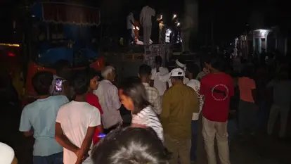 मुरादाबाद में नेपाली तीर्थ यात्रियों की बस रोडवेज से टकराई, 35 से ज्यादा घायल