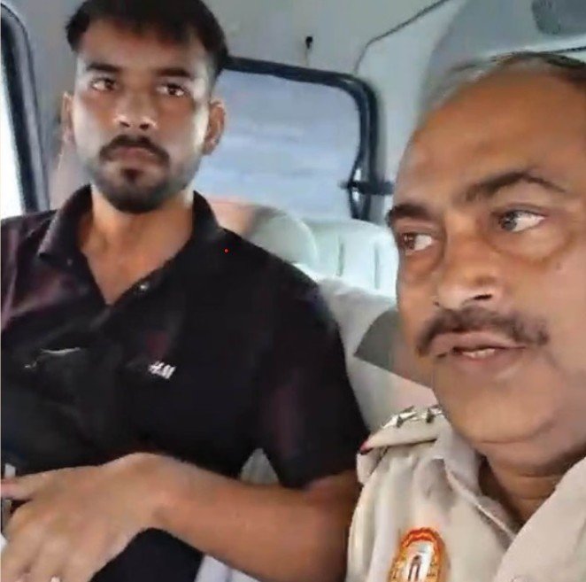 UPSC CDS परीक्षा से तीन मिनट पहले गलत सेंटर पहुंचा अभ्यर्थी, पुलिस ने सही केंद्र तक पहुंचाया