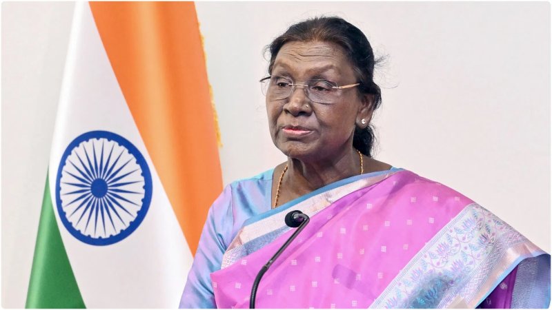 ‘धन ही सब कुछ नहीं’, राष्ट्रपति मुर्मू ने छात्रों से कहा- देश-समाज के हित को सबसे ऊपर रखें