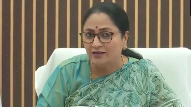 चुनाव आयोग पर विपक्ष के सवालों को लेकर सीएम रेखा गुप्ता का पलटवार, बोलीं- जनता को गुमराह करने की कोशिश