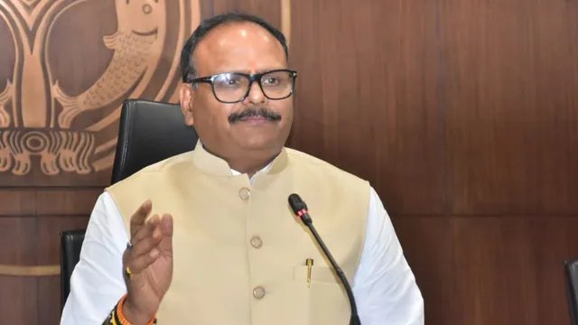 यूपी के डॉक्टरों को डिप्टी CM ब्रजेश पाठक का पत्र, हिंदी में लिखें दवाओं और टेस्ट के नाम